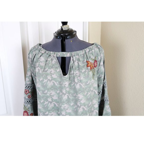 Camo OTS Embroidered Blouse - Picture 5 of 11
